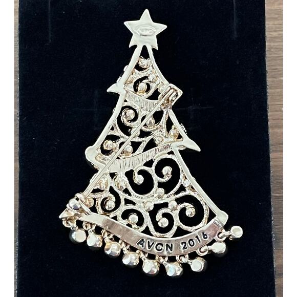 Avon 2016 NRO Christmas Tree Brooch Red Enamel Rhinestone Holiday Jewelry Pin - Picture 6 of 10